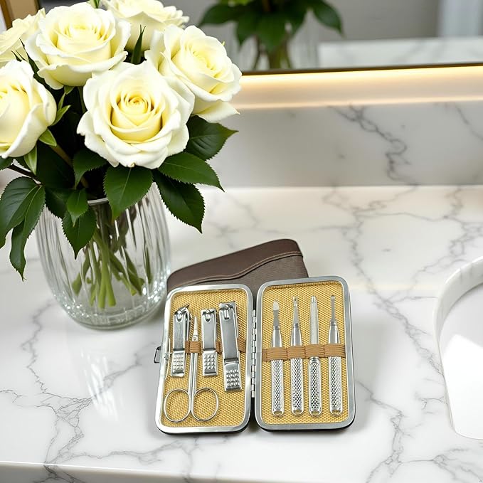 مجموعة أدوات العناية بالأظافر  - مراجعة Men'S Grooming Accessories Kit وسعره